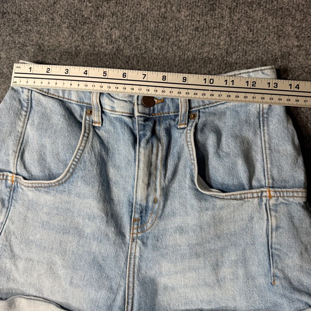 BDG Urban Outfitters High Rise Stretch Roll Hem Denim Shorts 28 Light Wash Y2K